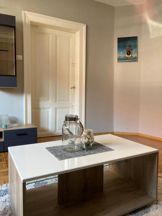 Apartment Dunja Center Welcome Нови Сад Екстериор снимка