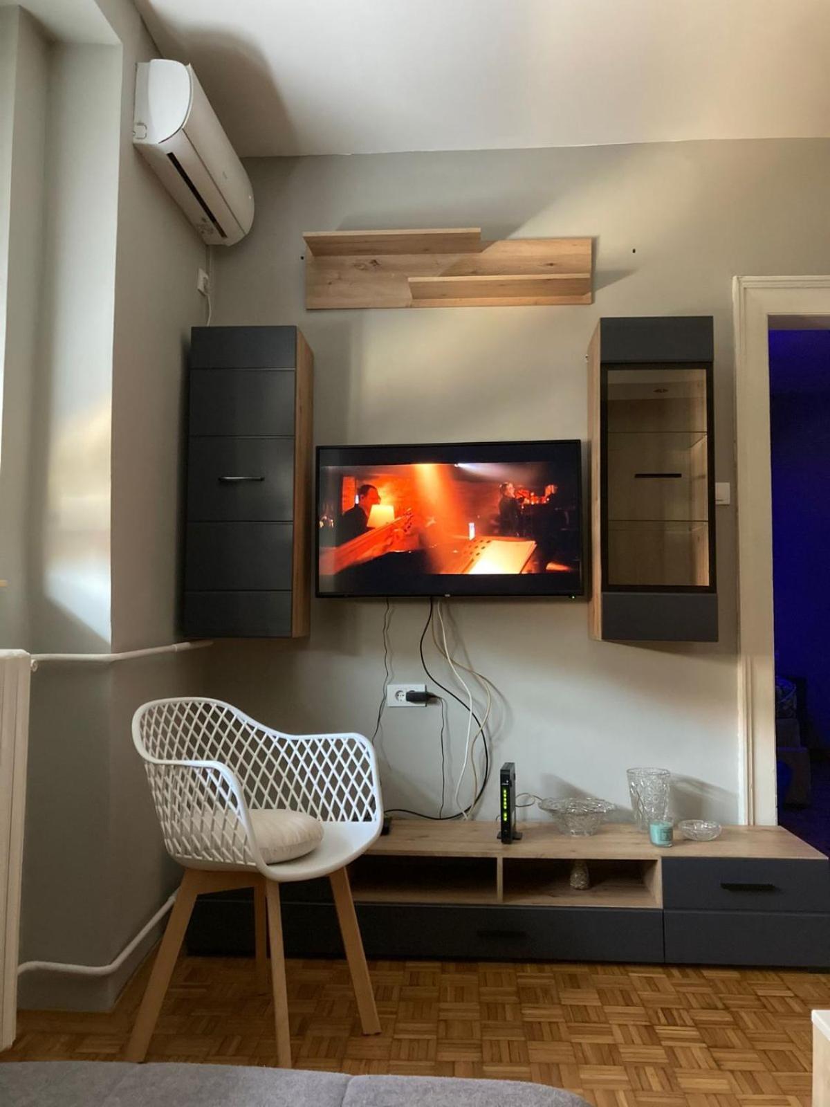 Apartment Dunja Center Welcome Нови Сад Екстериор снимка
